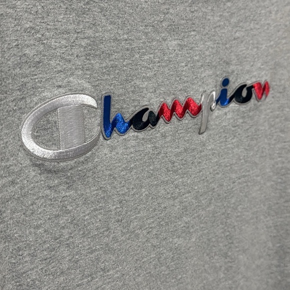 Men’s champion shirt - Picture 2 of 5